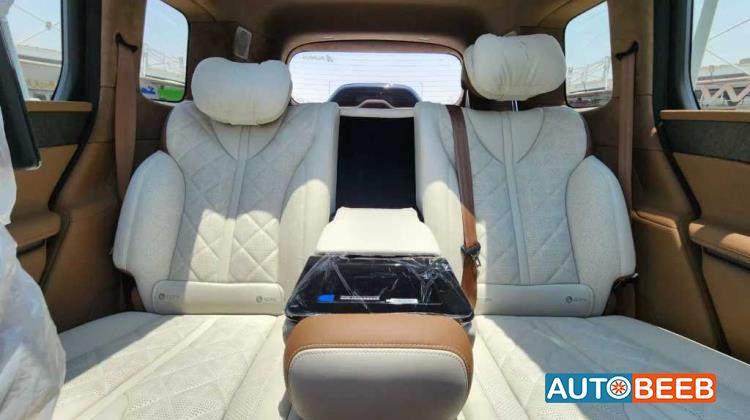 BYD Yangwang U8 2024