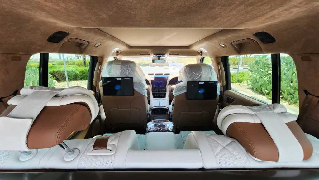 BYD Yangwang U8 2024