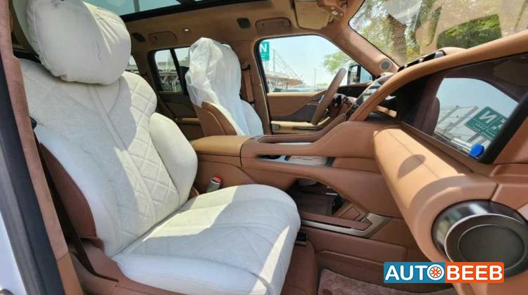 BYD Yangwang U8 2024