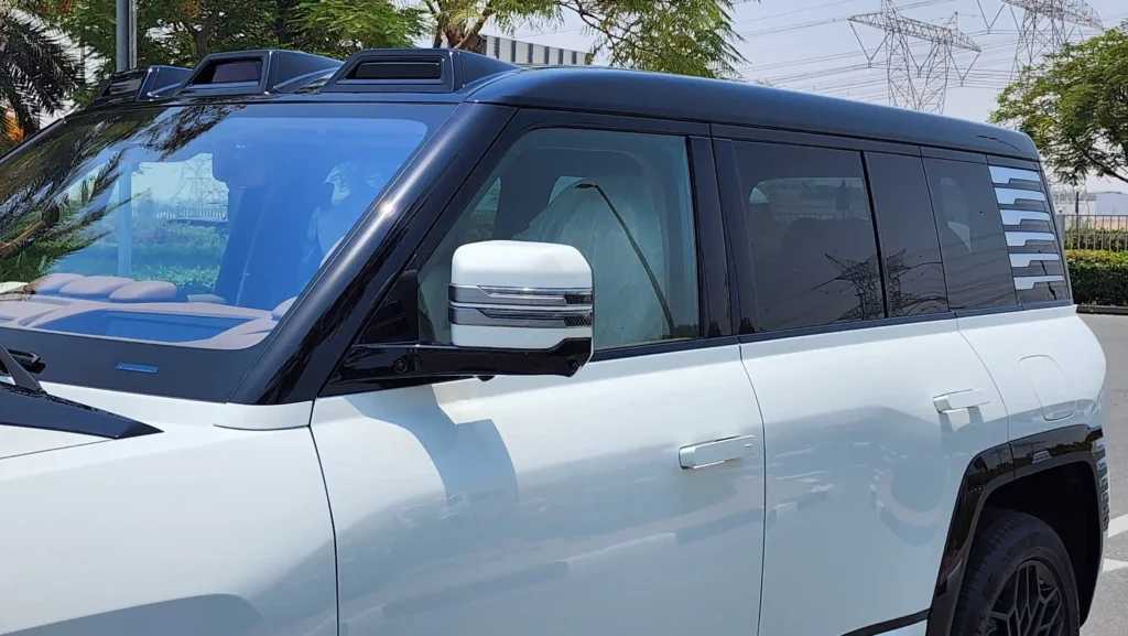 BYD Yangwang U8 2024