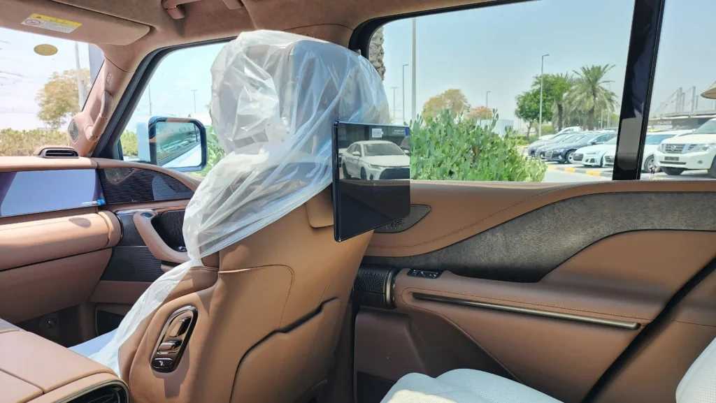 BYD Yangwang U8 2024