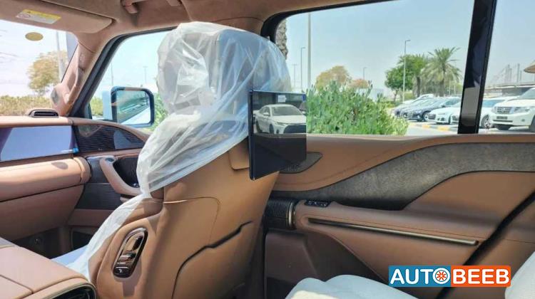 BYD Yangwang U8 2024