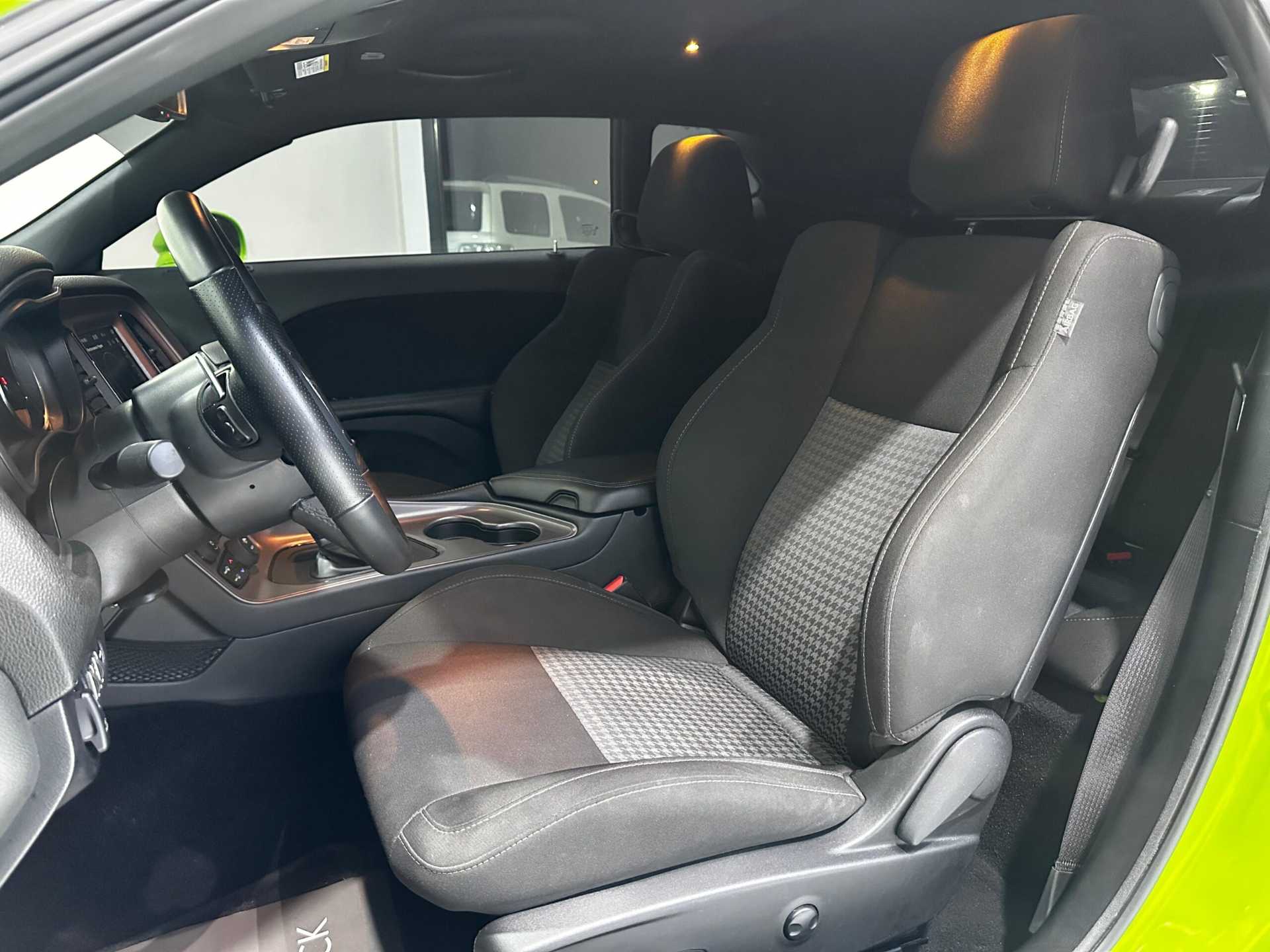 Dodge Challenger 2023