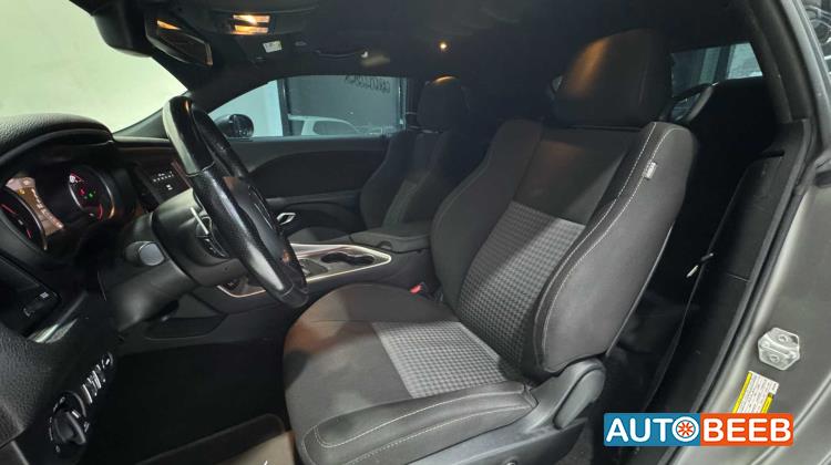 Dodge Challenger 2021