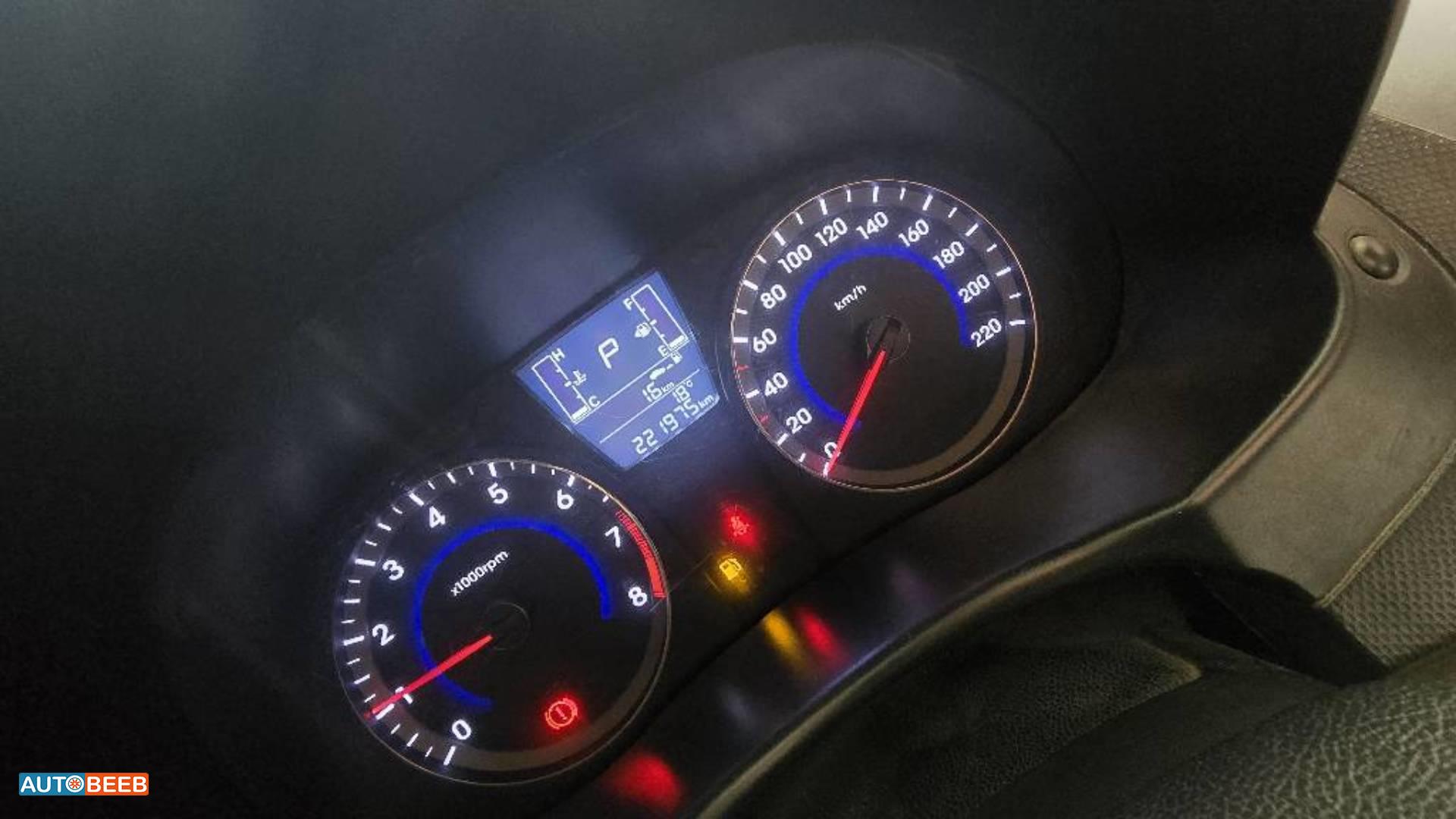 هيونداي اكسنت 2016