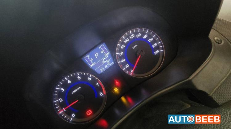 هيونداي اكسنت 2016