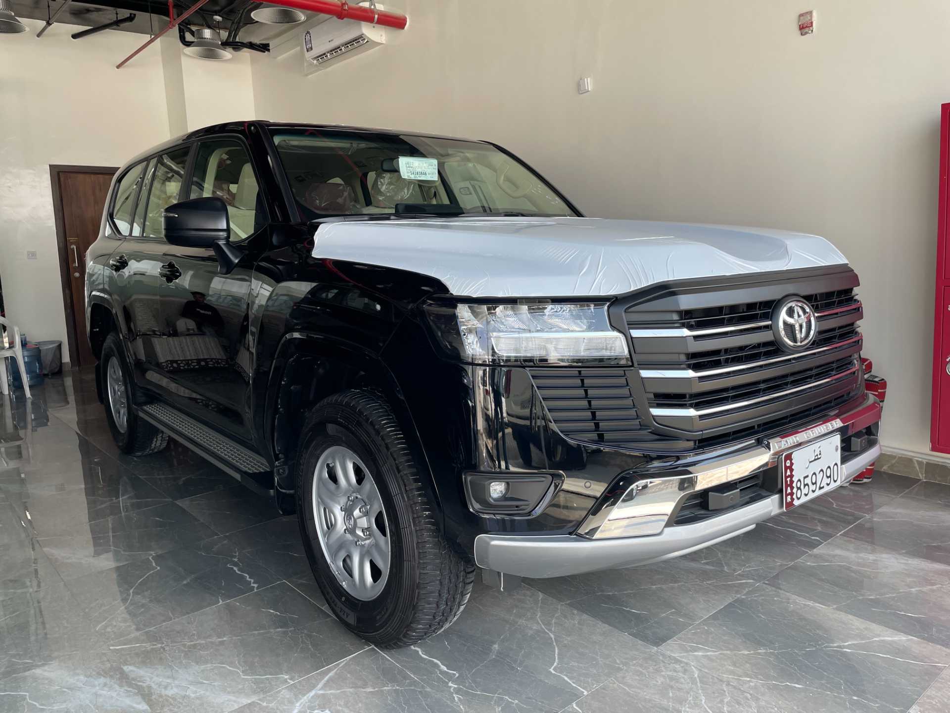 تويوتا لاندكروزر 2025