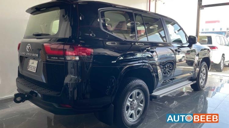 تويوتا لاندكروزر 2025