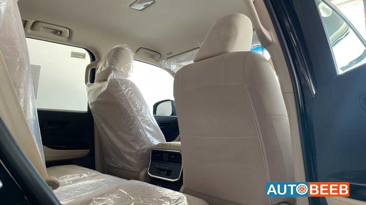 تويوتا لاندكروزر 2025