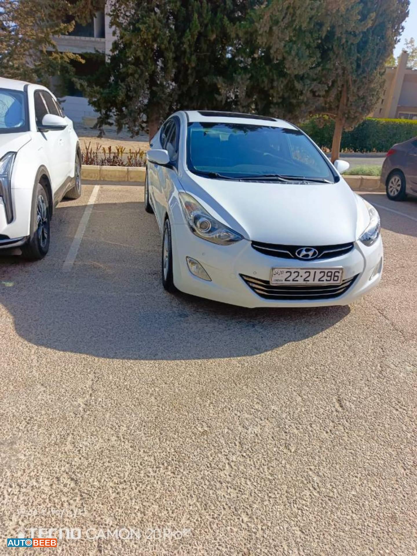 هيونداي افانتي 2012