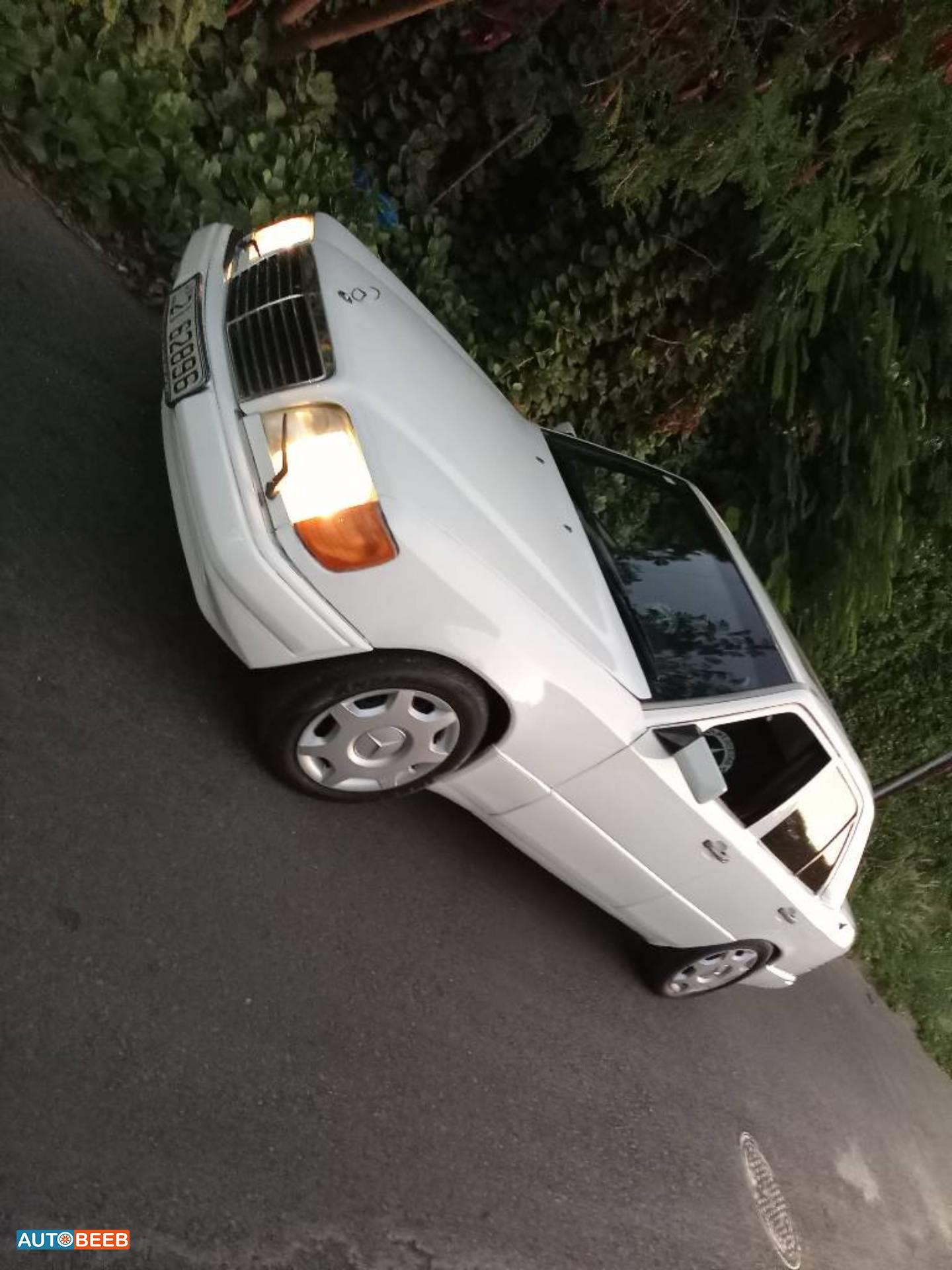 Mercedes Benz E200 1995