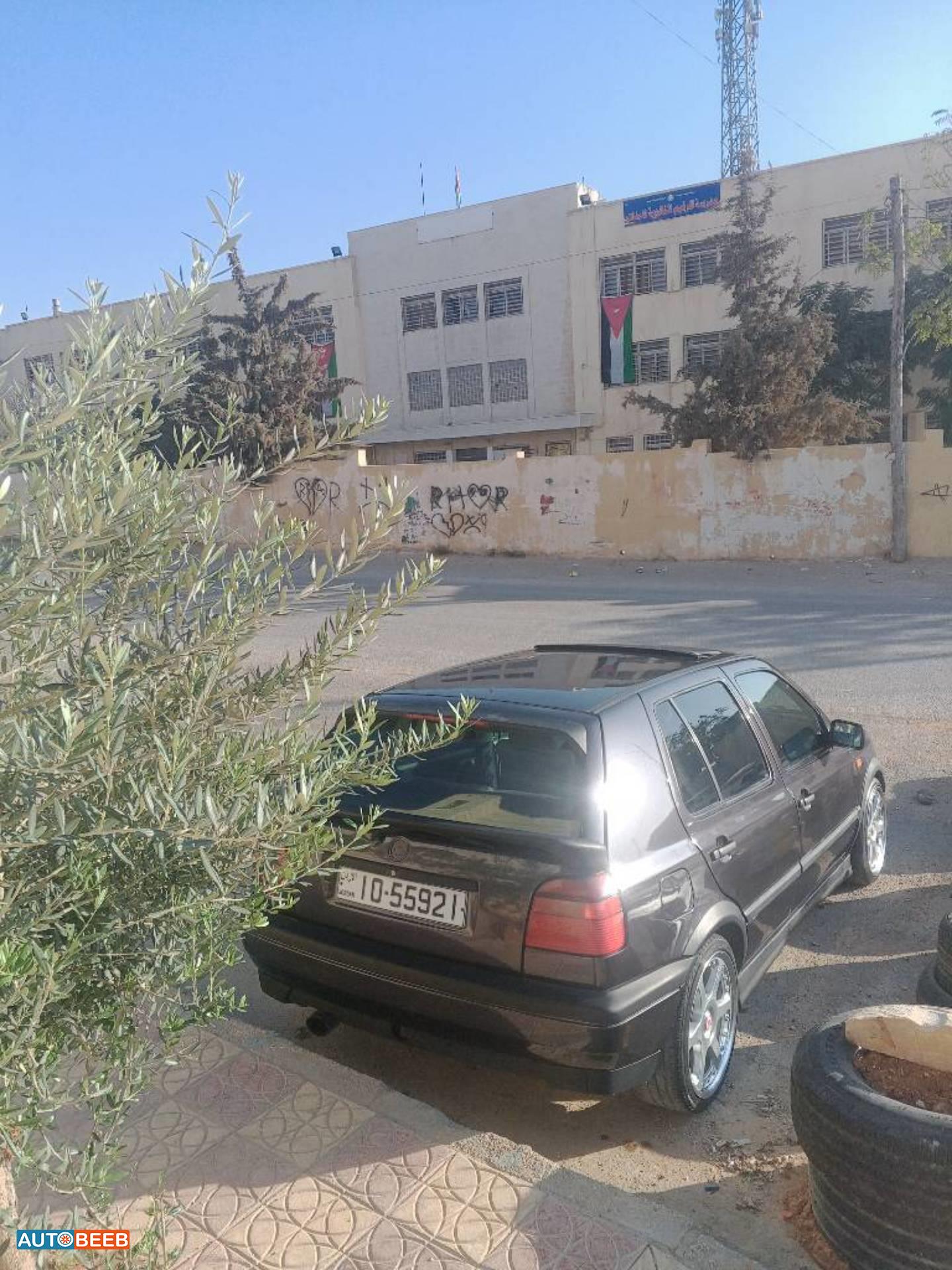 فولكس فاجن جولف MK 1993