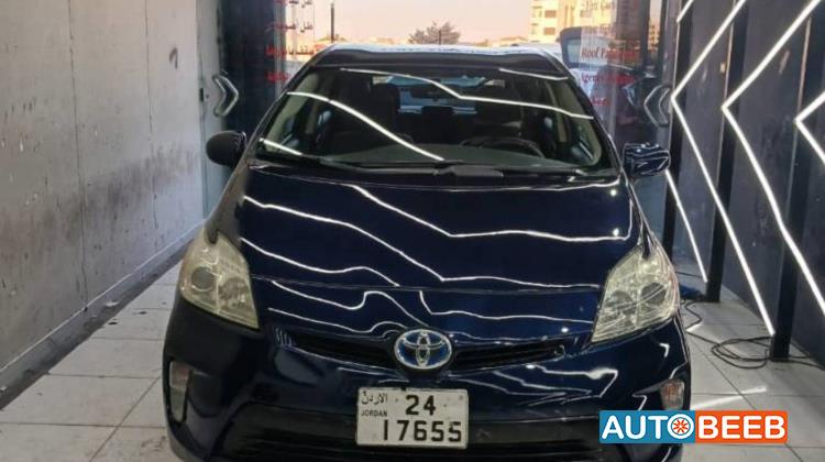 تويوتا بريوس 2014