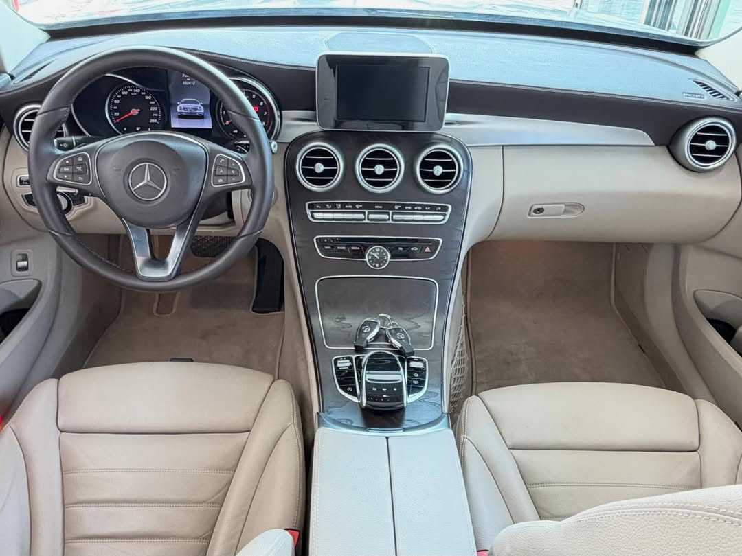 Mercedes Benz C200 2017