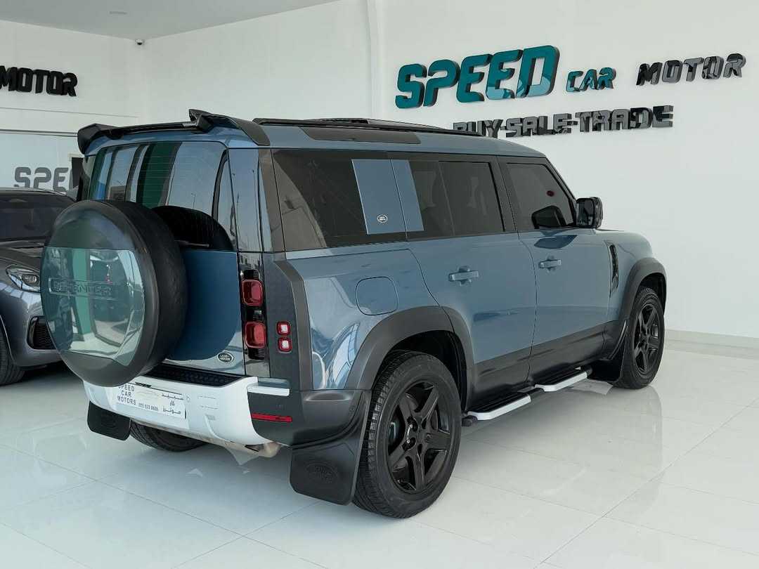 Land Rover Defender 2020