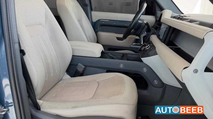 Land Rover Defender 2020