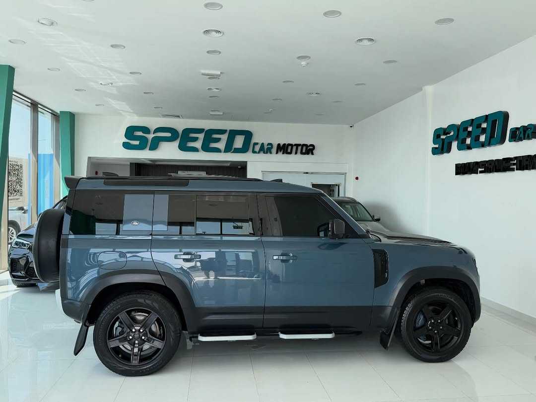 Land Rover Defender 2020