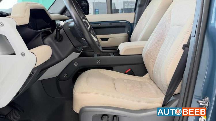 Land Rover Defender 2020