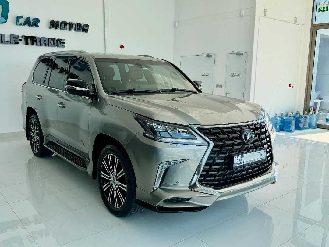 Lexus LX570 2021