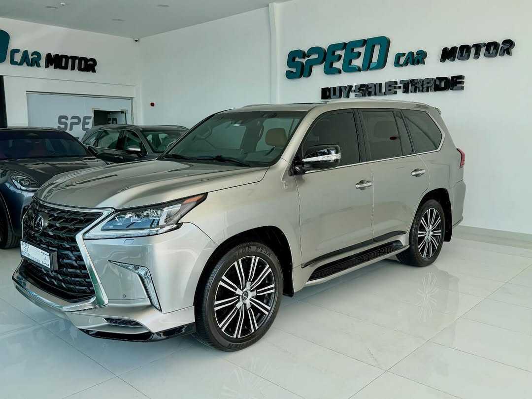 Lexus LX570 2021