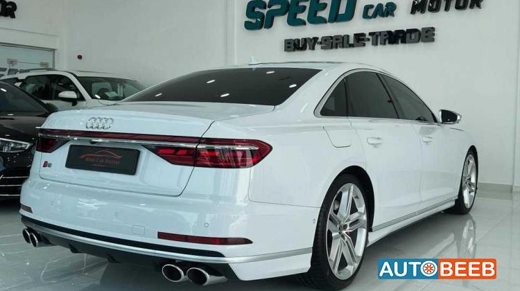 Audi S8 2022