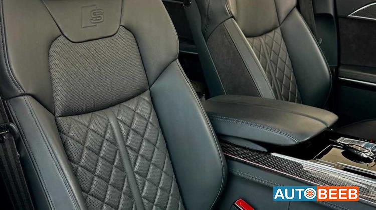 Audi S8 2022