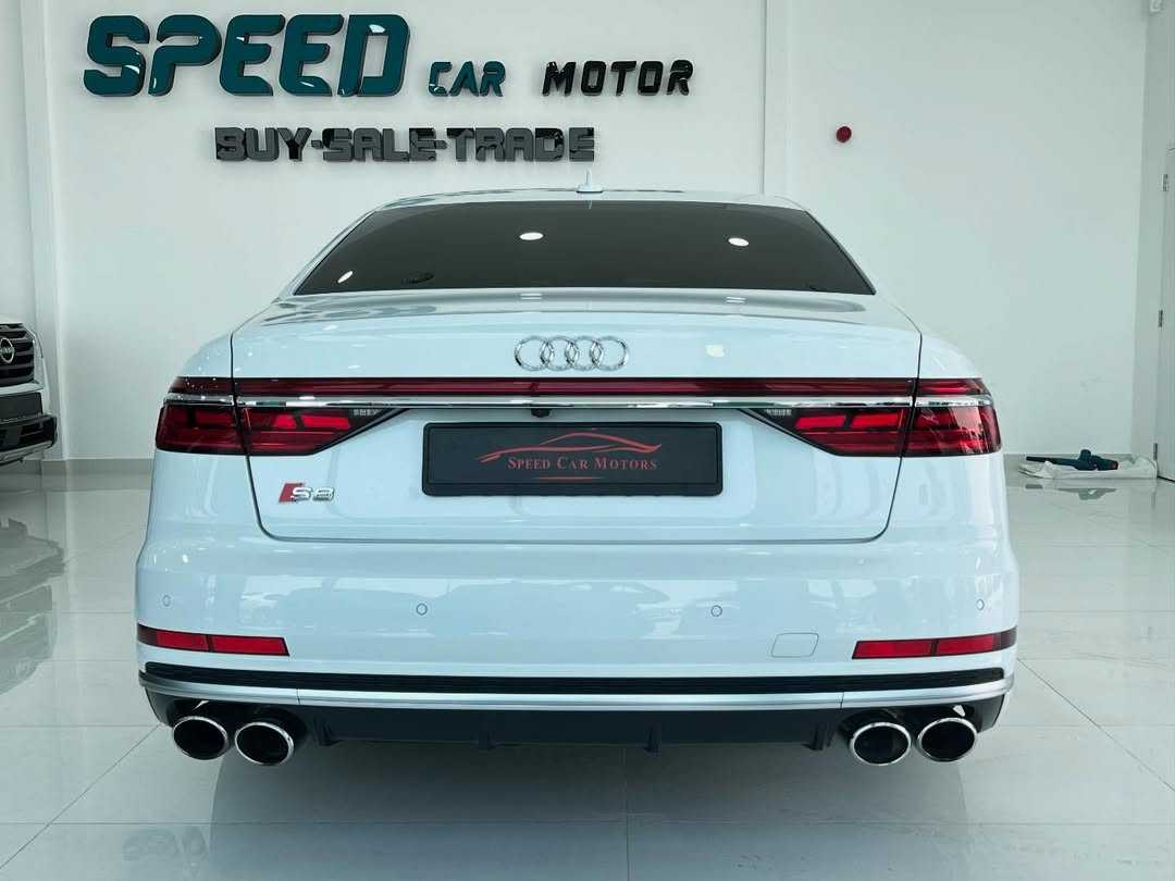 Audi S8 2022