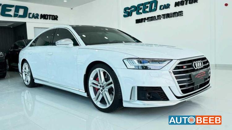 Audi S8 2022