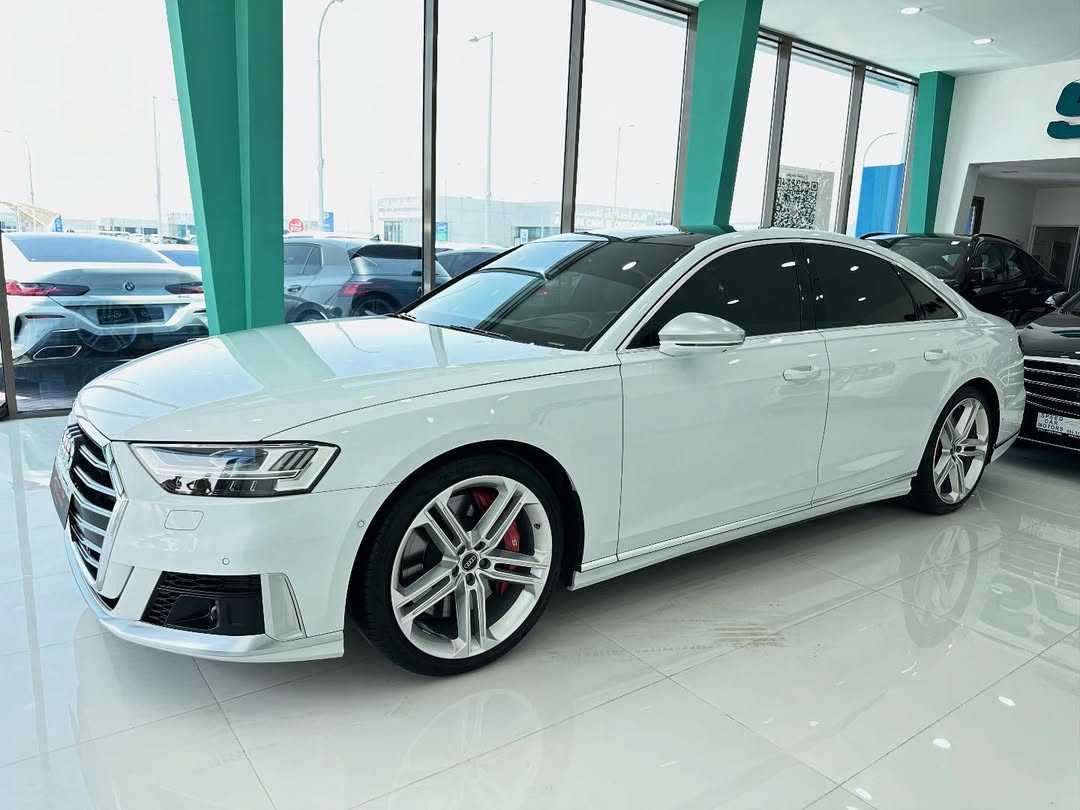 Audi S8 2022
