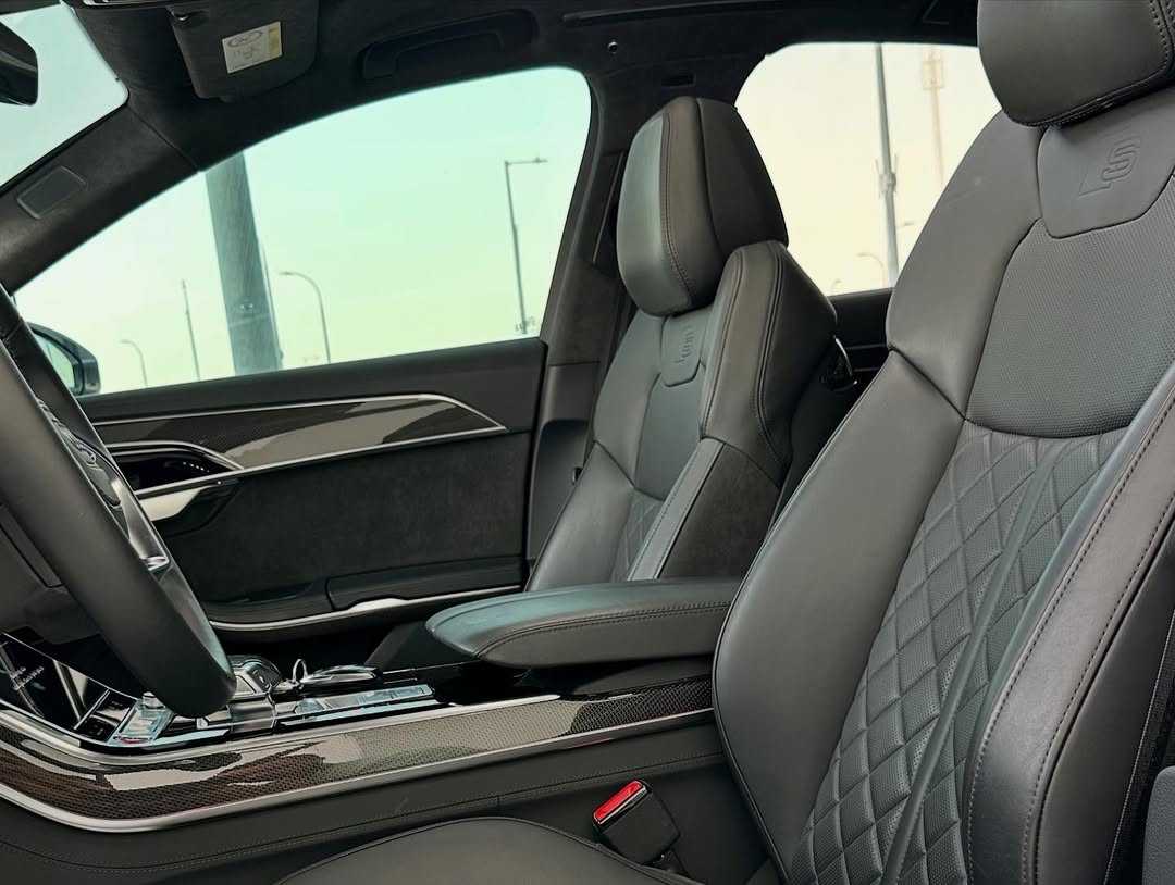 Audi S8 2022