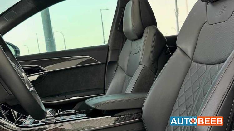 Audi S8 2022