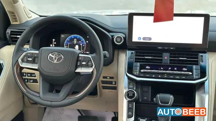 تويوتا لاندكروزر 2025