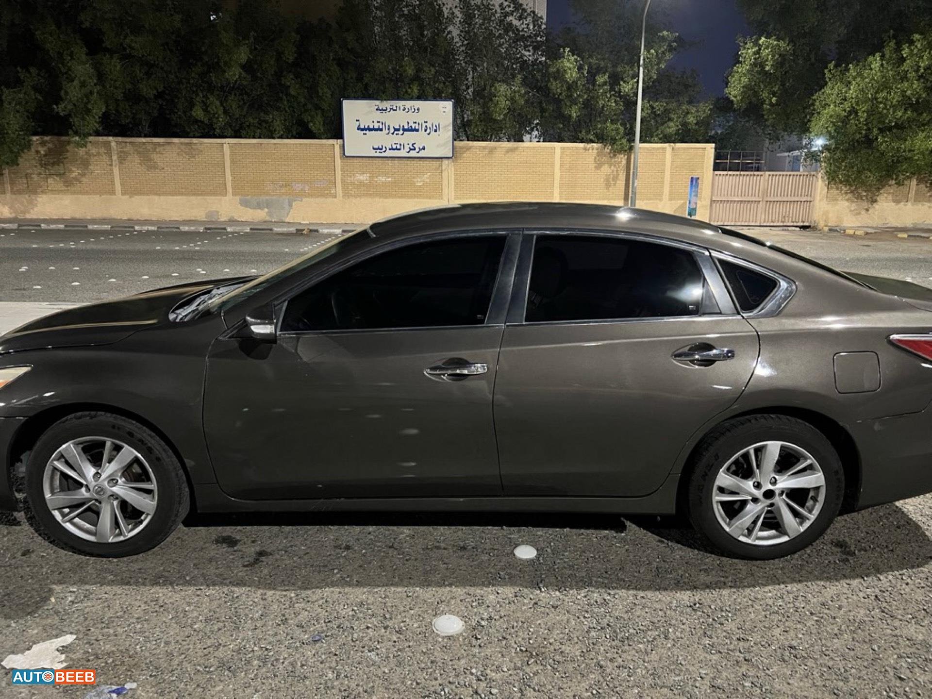 نيسان التيما 2015