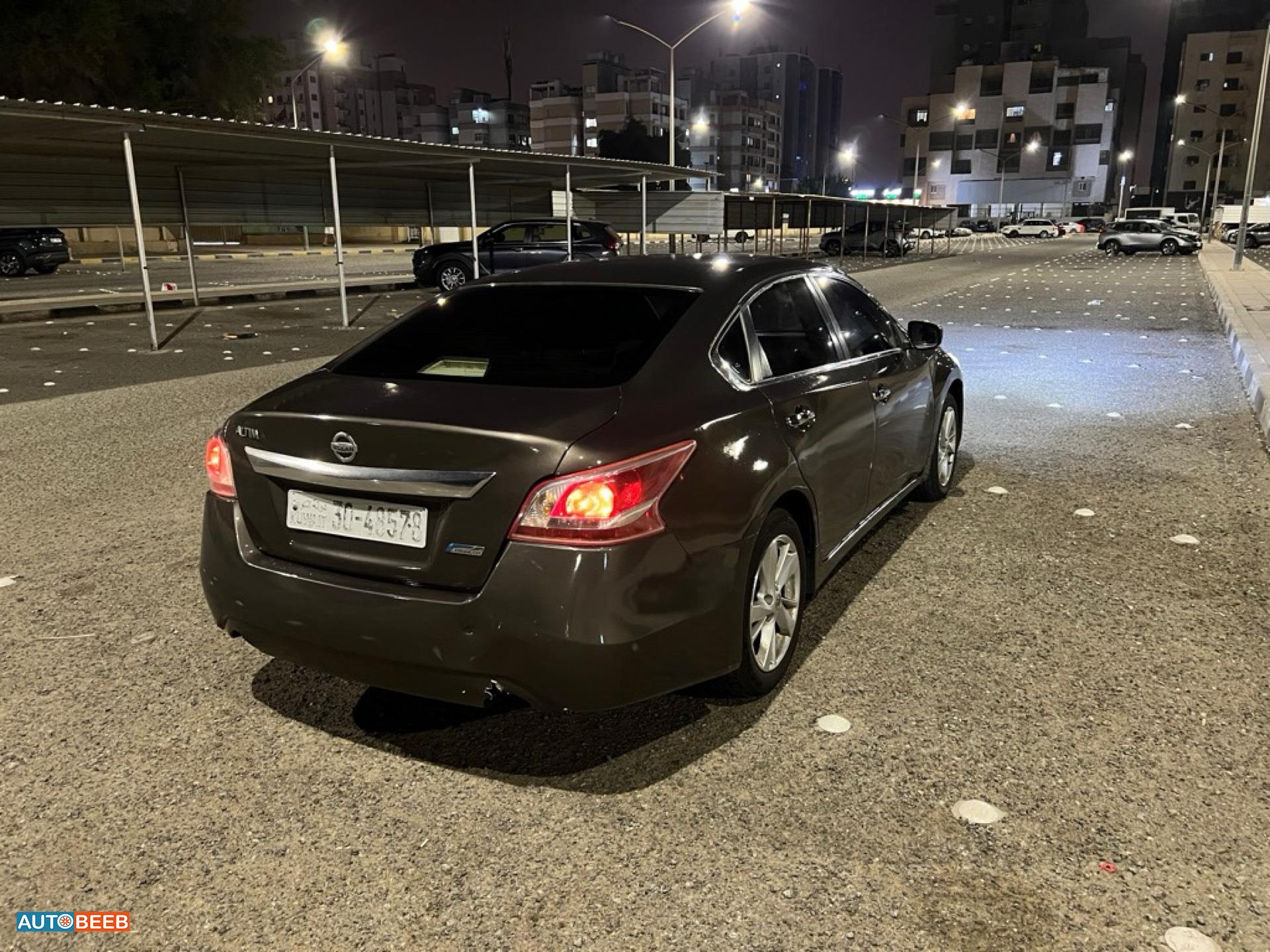 نيسان التيما 2015