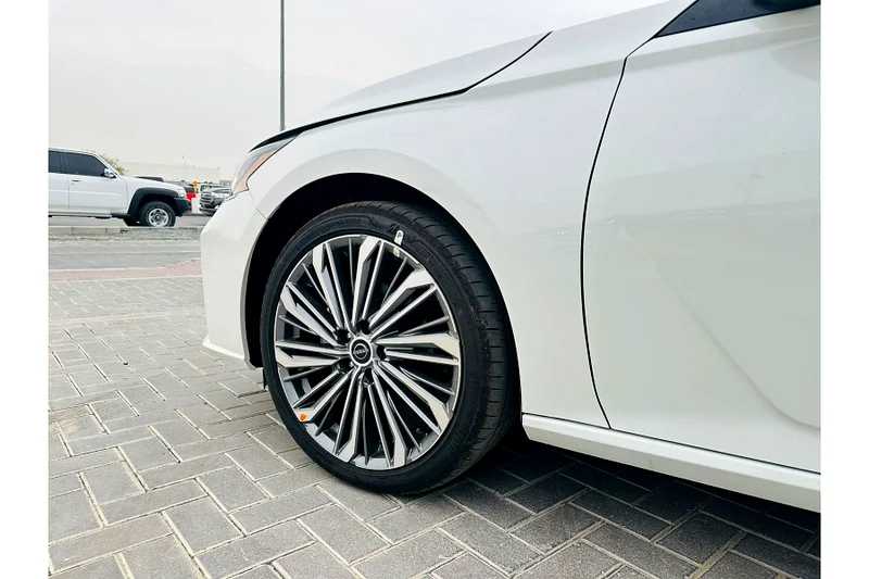 نيسان التيما 2025