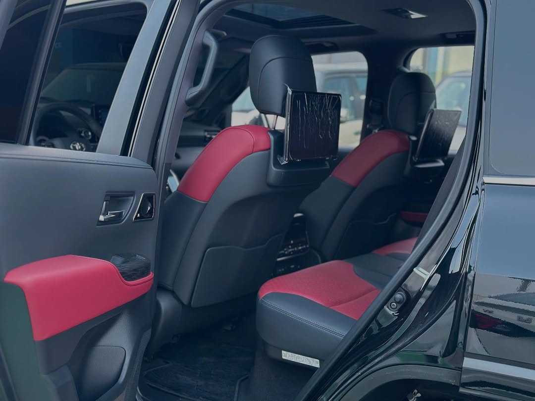 Toyota Land Cruiser 2025