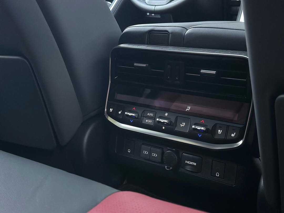 Toyota Land Cruiser 2025