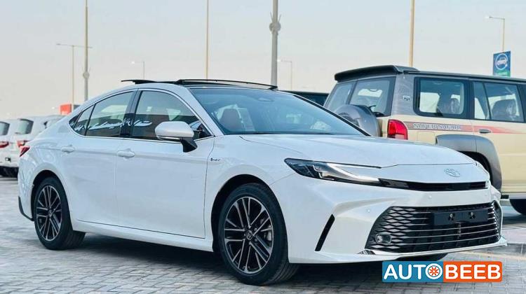 Toyota Camry 2025