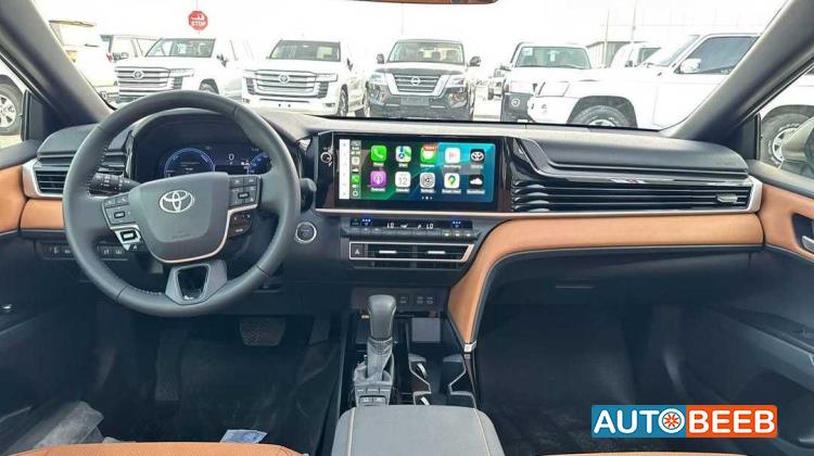 Toyota Camry 2025