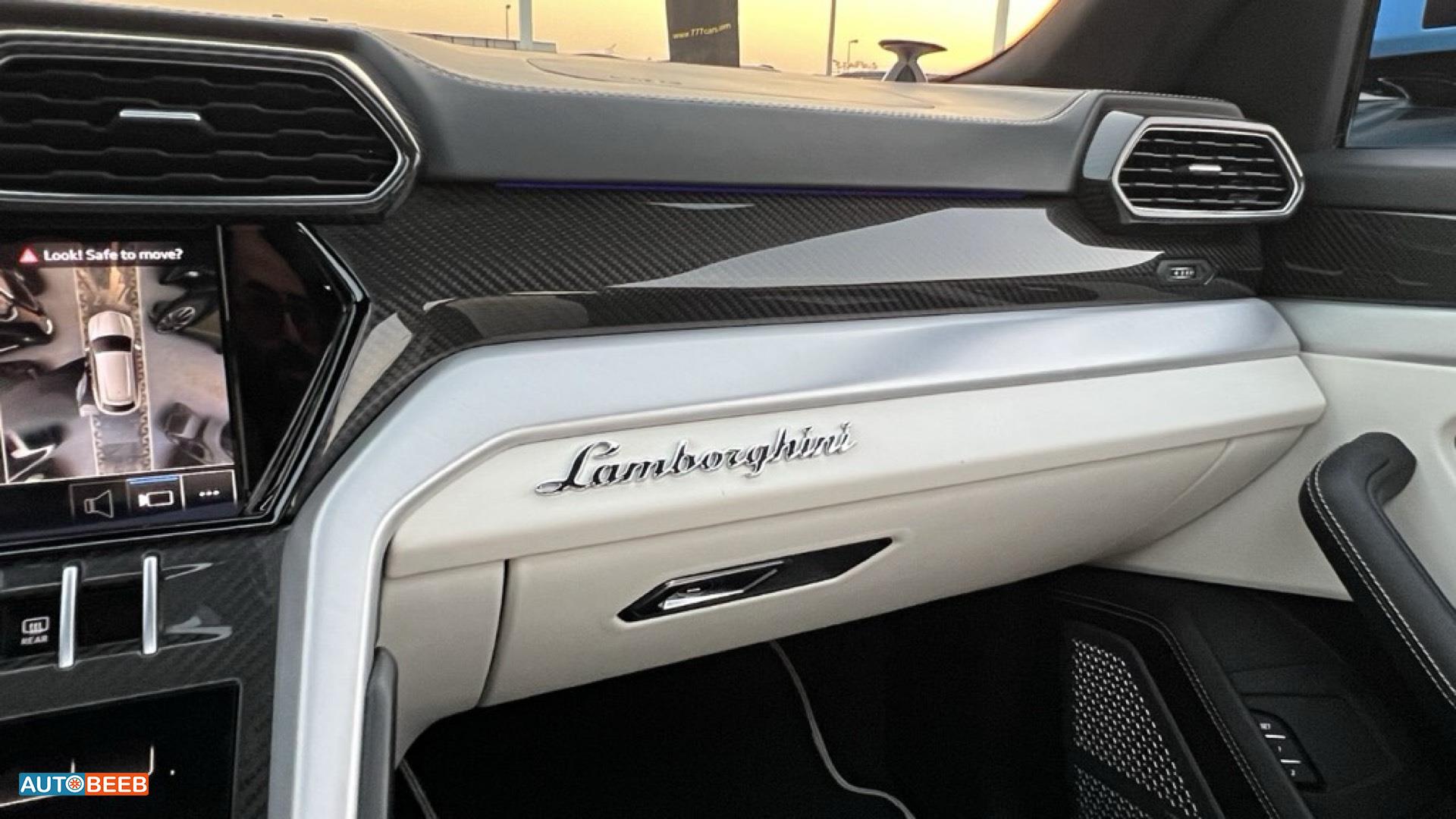 لامبورجيني اوروس 2022