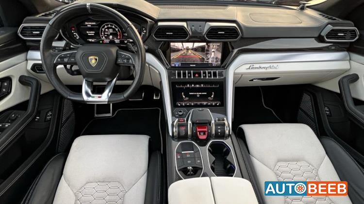 لامبورجيني اوروس 2022