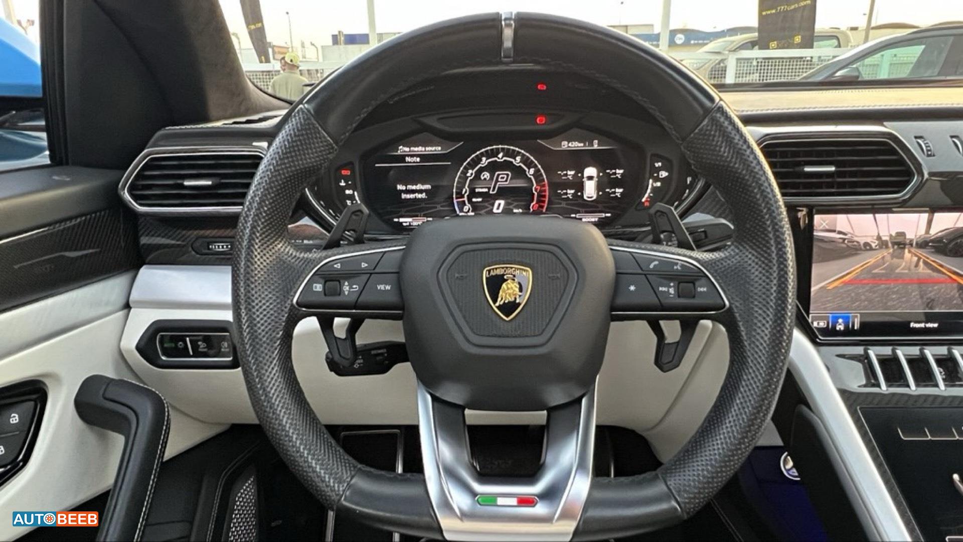 لامبورجيني اوروس 2022