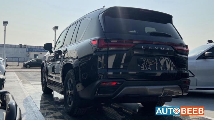 لكزس LX700 2025