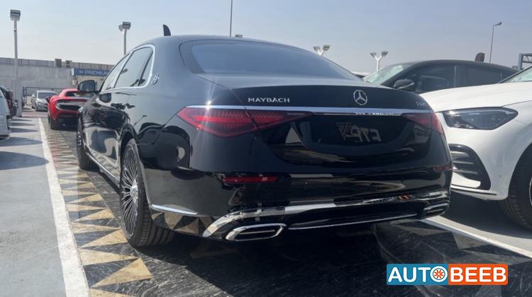 Mercedes Benz Maybach 2023