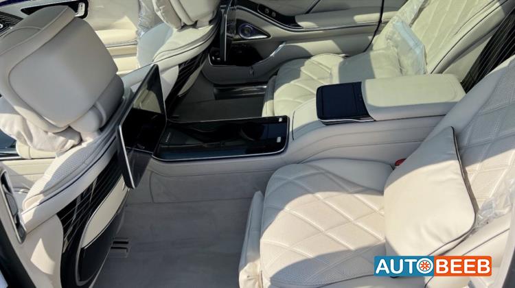 Mercedes Benz Maybach 2023