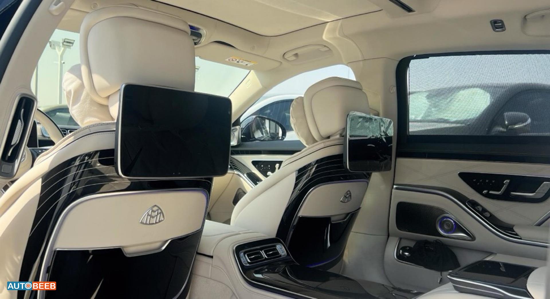 Mercedes Benz Maybach 2023