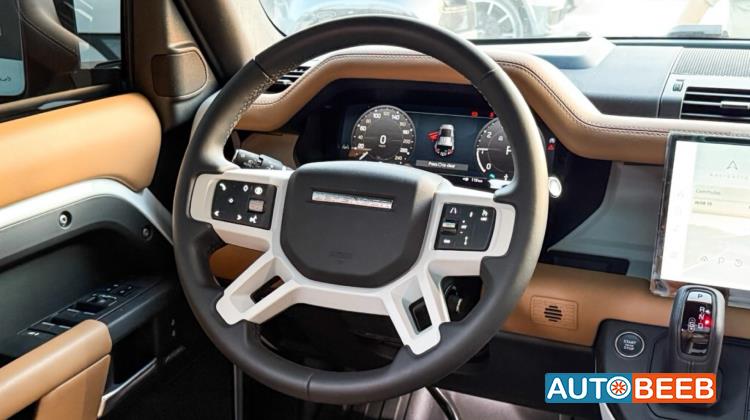 لاندروفر ديفندر 2025