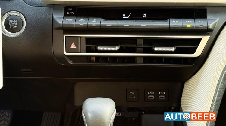 تويوتا كامري 2025