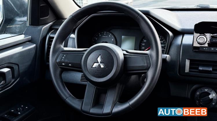 Mitsubishi L200 2025