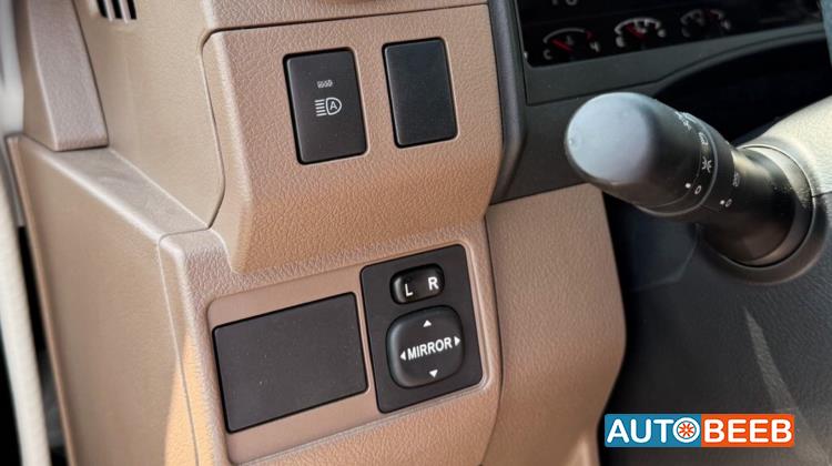 تويوتا لاندكروزر 2025